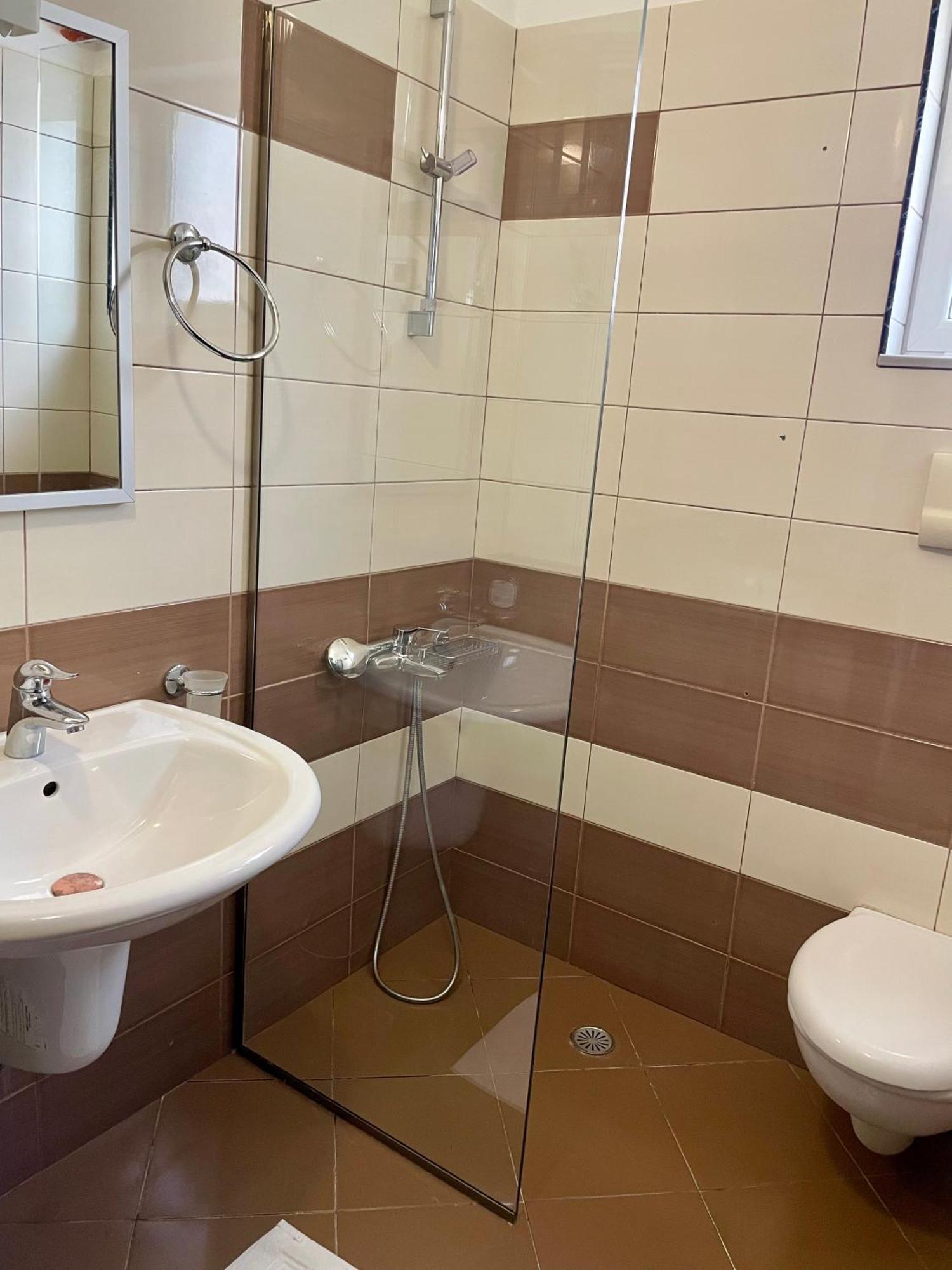 Apartament Seaview Golden Penthouse Saranda Zewnętrze zdjęcie